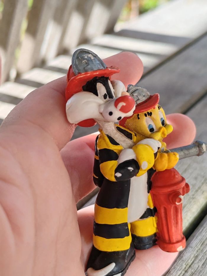 Figurine titi et Grosminet pompier - photo numéro 3