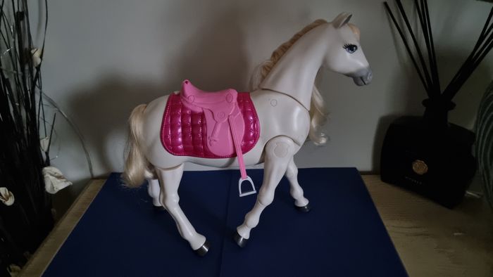 Cheval de rêve interactif pour poupée Barbie - photo numéro 6