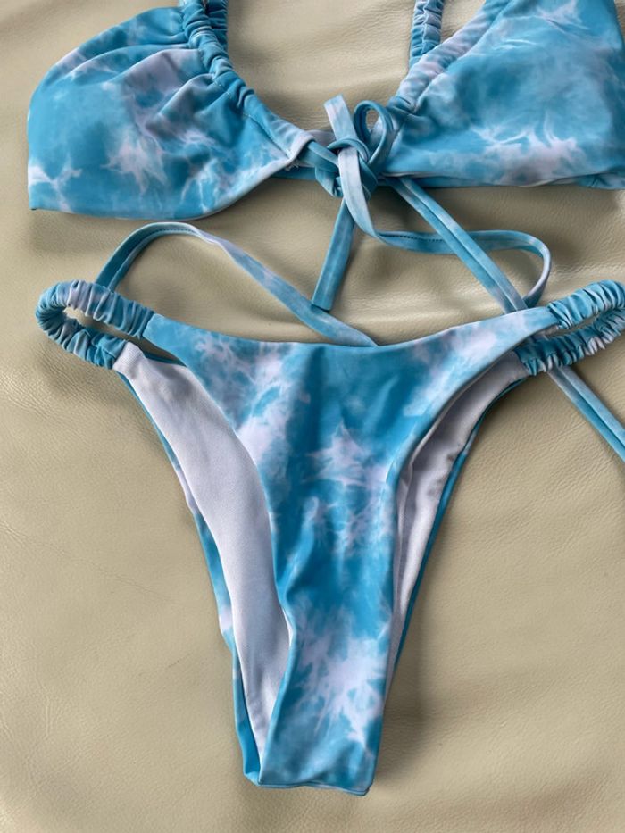 Maillot de bain neuf shein taille 36 s bleu ciel blanc tanga - photo numéro 3
