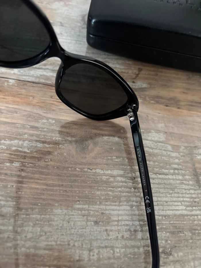 Lunette de soleil - photo numéro 7