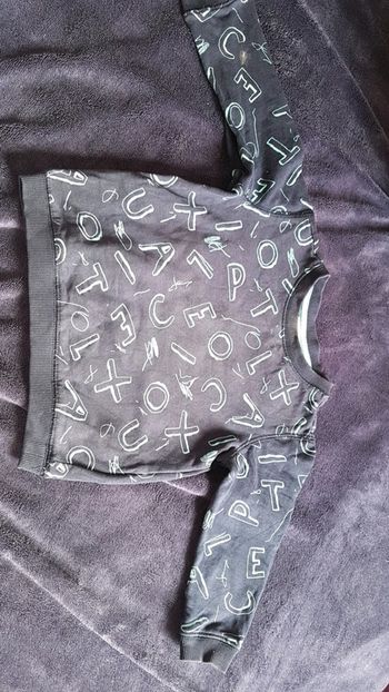 Pull du pareil au même 2 ans