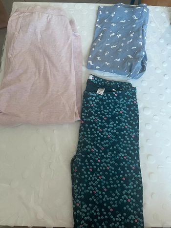 Lot pantalons fille 7 ans