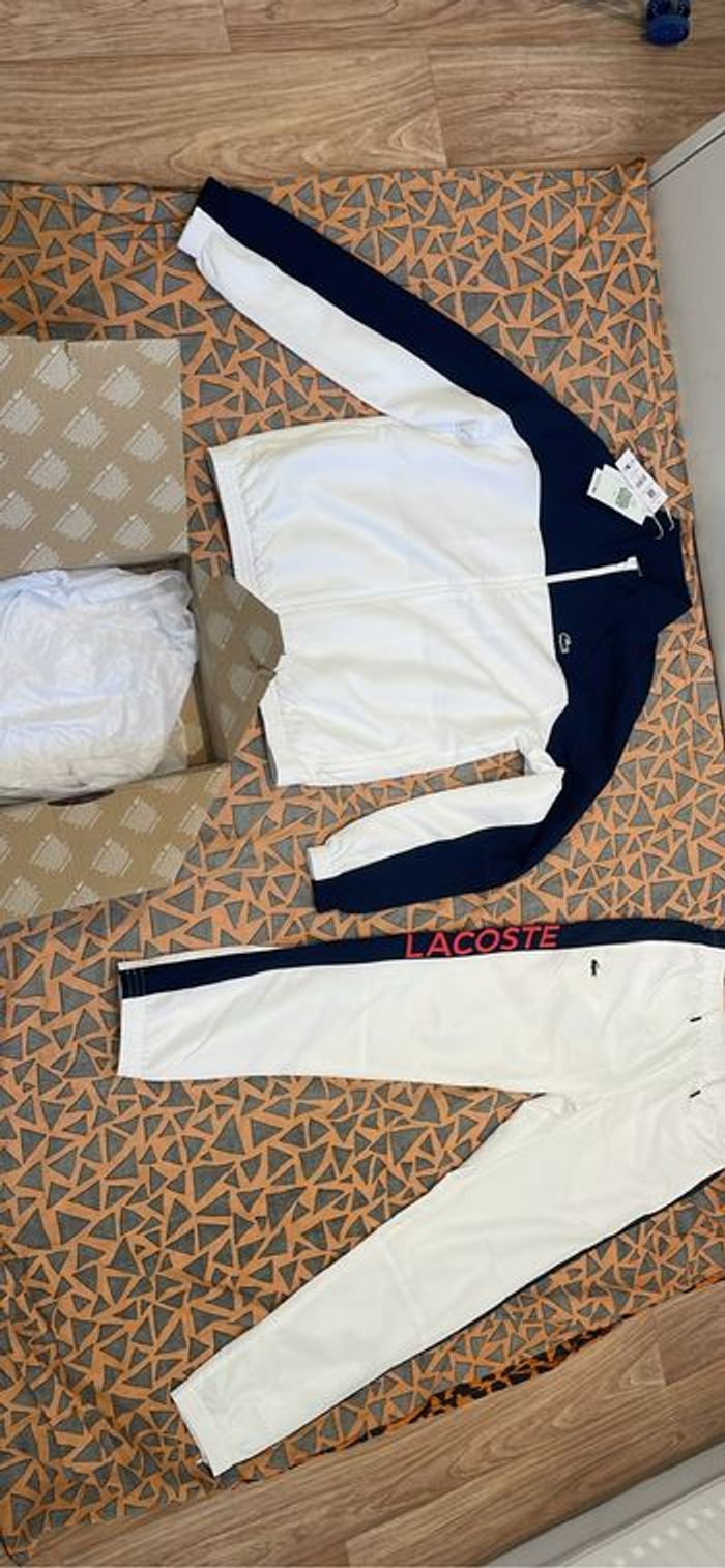 Ensemble Lacoste Neuf Authentique - photo numéro 2