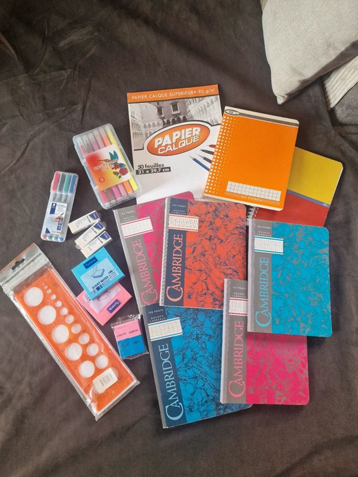 Lot fourniture scolaires n°2 - photo numéro 2