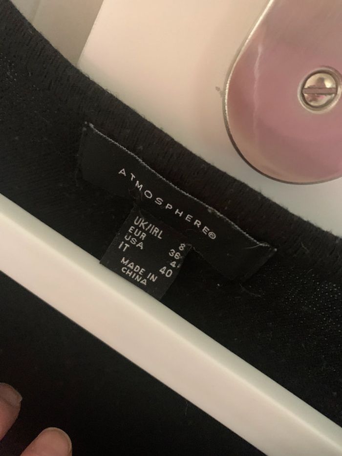 Pull noir Primark T.36 TBE - photo numéro 2
