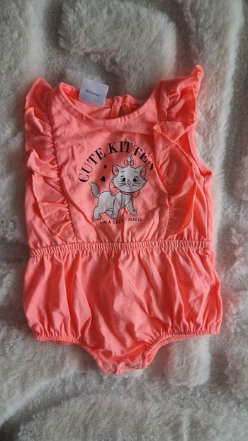 Barboteuse Disney Baby Marie 6 mois neuve sans étiquette