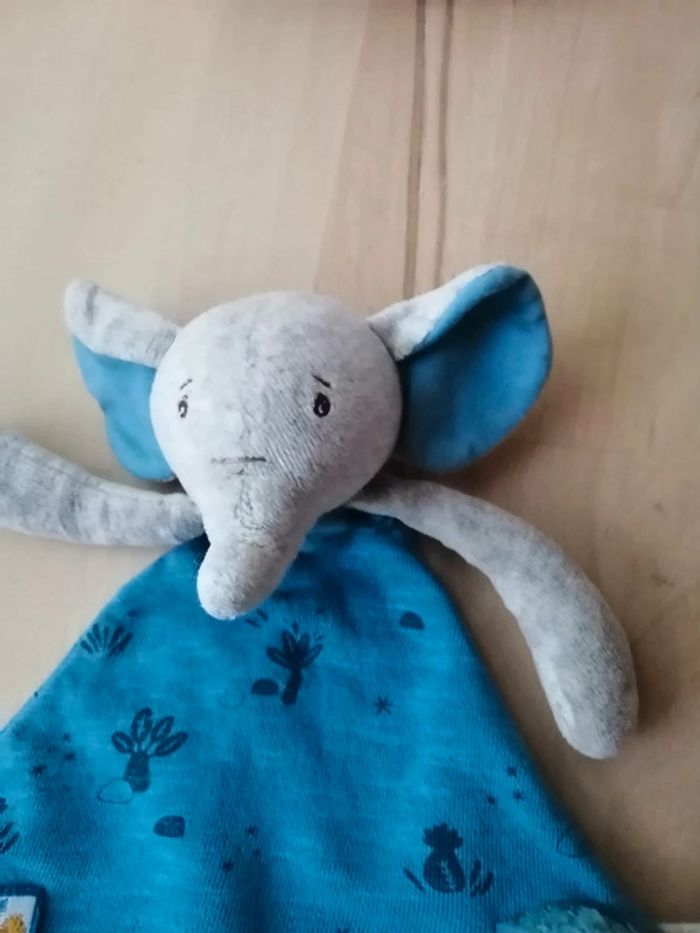 doudou elephant gris bleu attache tétine dentition Baobab moulin roty - photo numéro 5