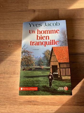 Livre relié dédicacé-Yves Jacob-Un homme bien tranquille