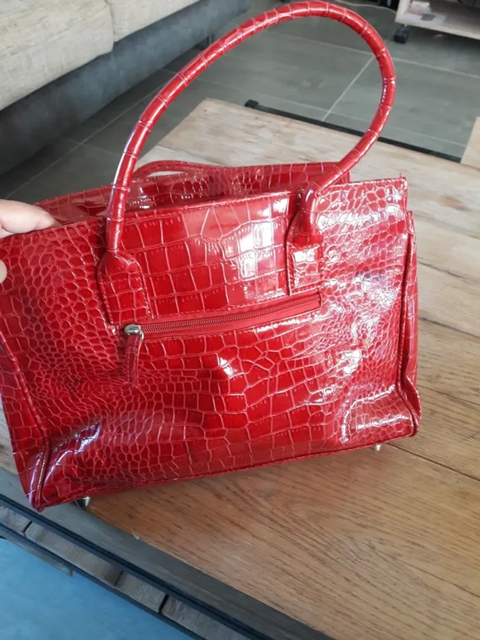 Sac à mains rouge neuf effet croco - photo numéro 3