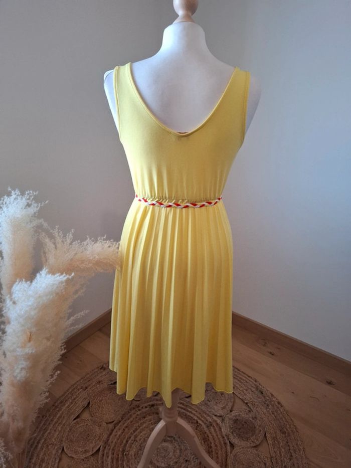 Robe jaune fluide avec ceinture Pomkin taille S 36 - photo numéro 9