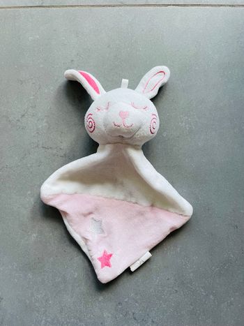 Doudou peluche bébé lapin