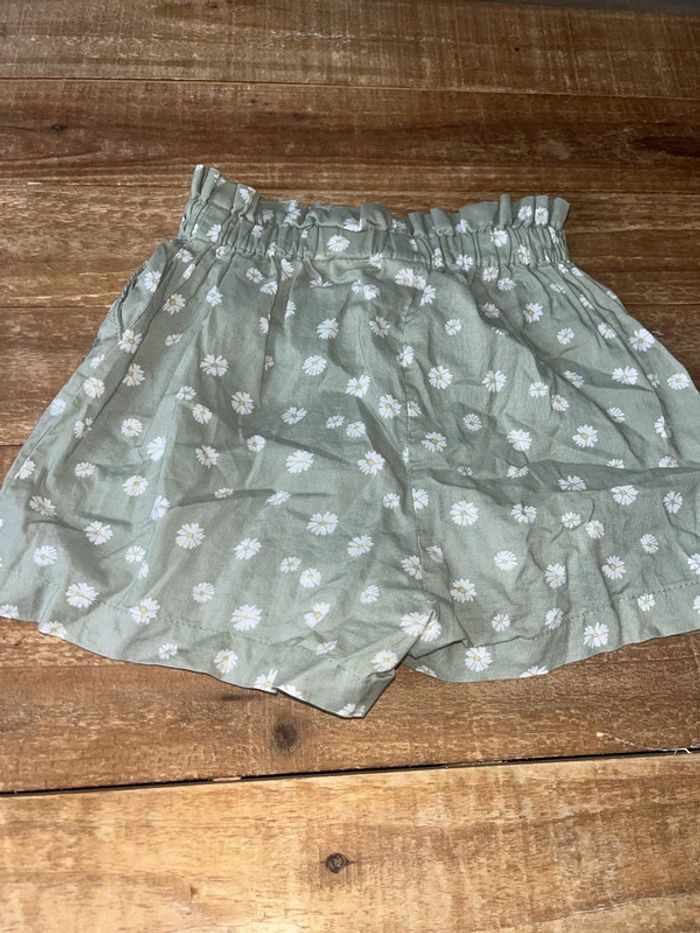 Short fille - photo numéro 2