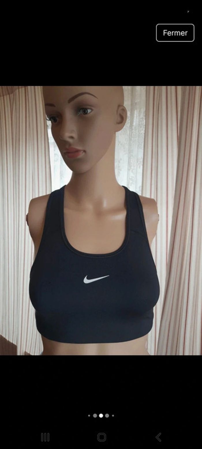 Brassière de sport Nike noire taille XS dry fit - photo numéro 5