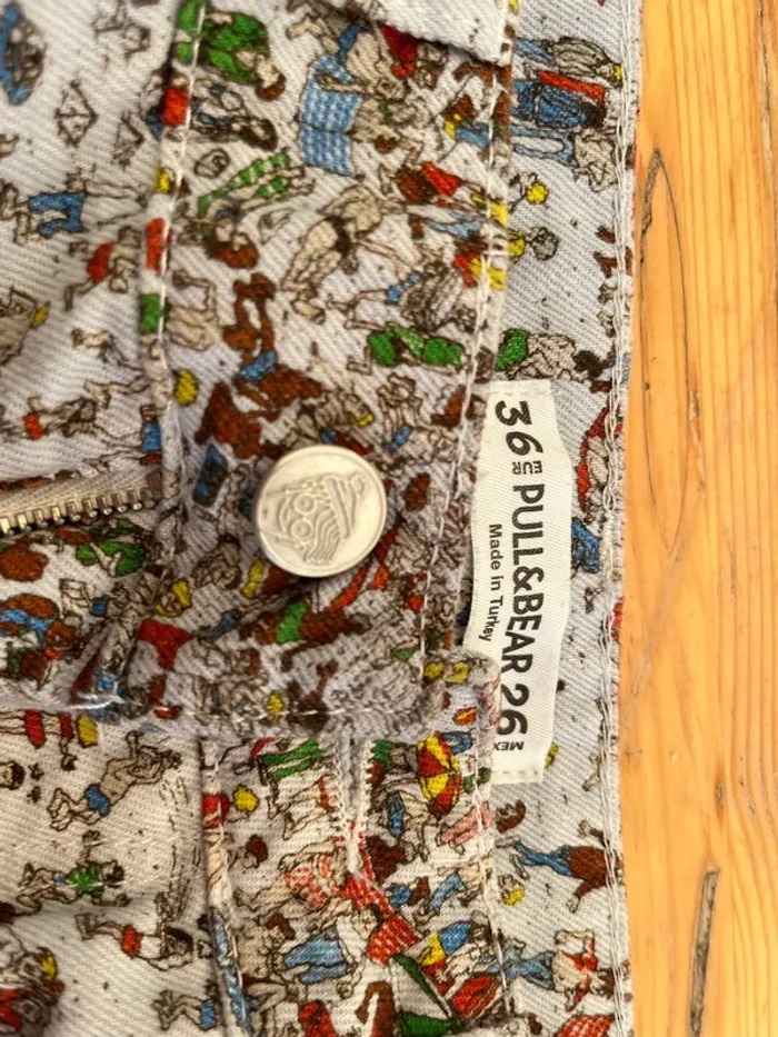 T 36 - pull&bear shirt ou est Charlie