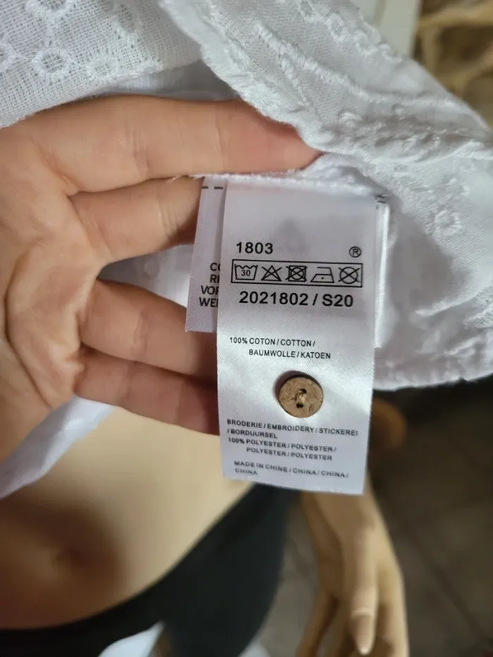 Haut blanc neuf - photo numéro 7