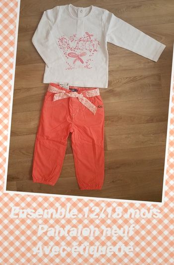 Ensemble 12/18 mois neuf avec etiquette