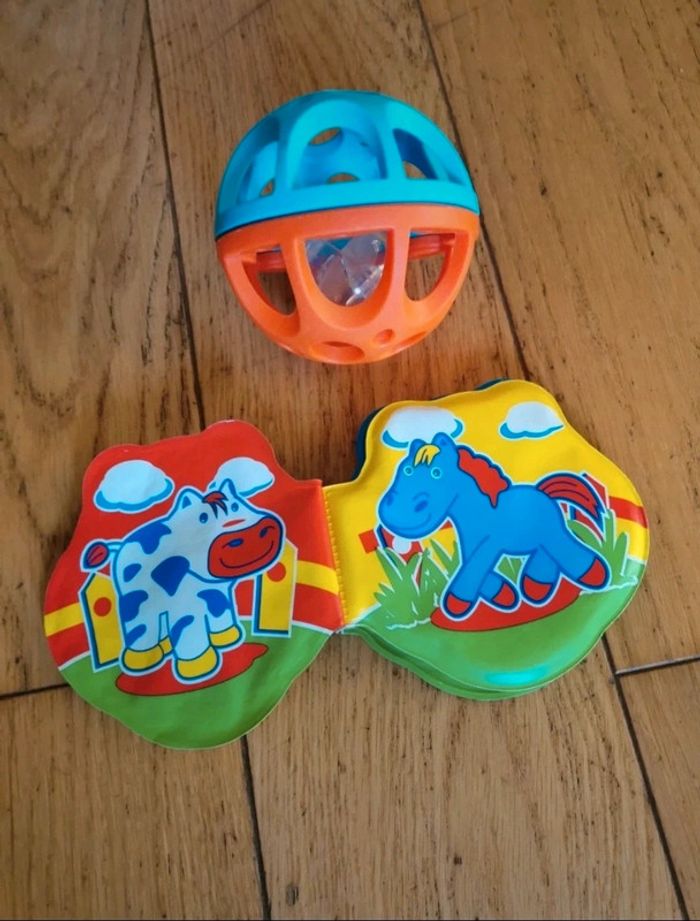 Lot deux jouets premier âge comme neuf. - photo numéro 6