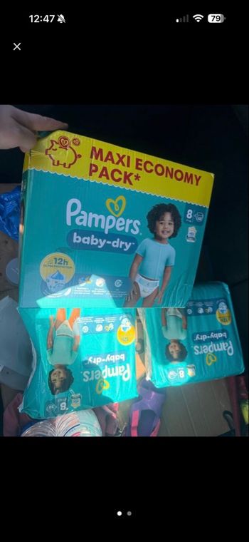 Lot pampers taille 8