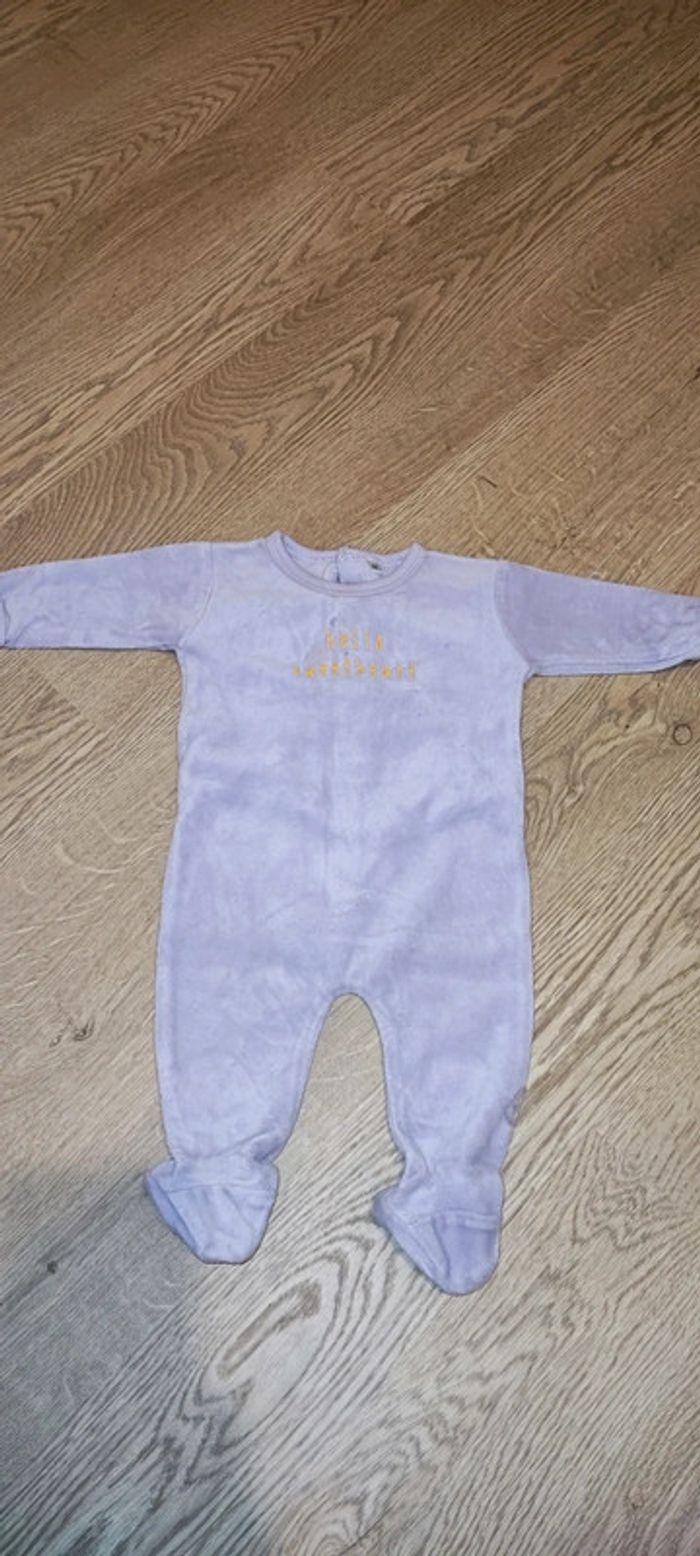 Lot 6 pyjamas en très bon état taille 3 mois - photo numéro 2