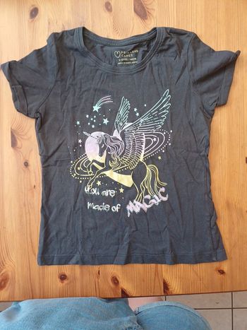 Tee shirt gris imprimé licorne
