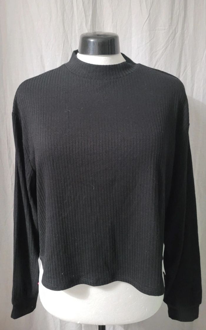 Pull noir