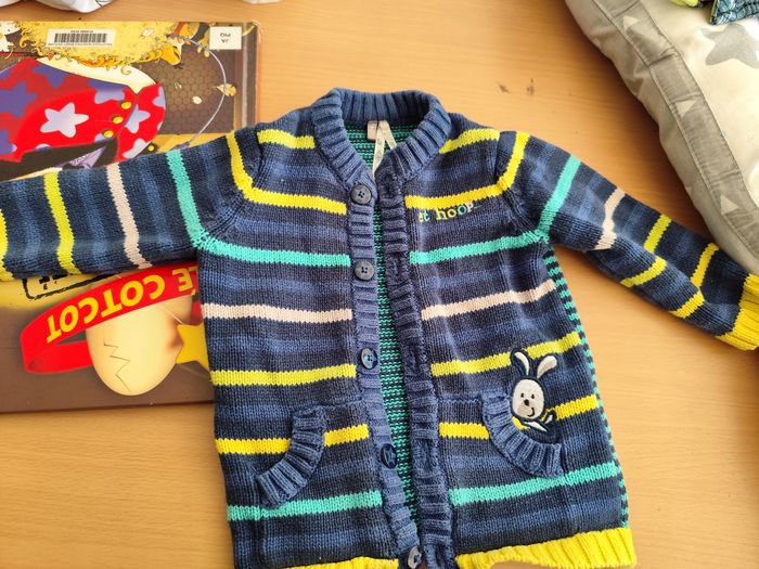 Vends gilet bébé 9 mois - photo numéro 2