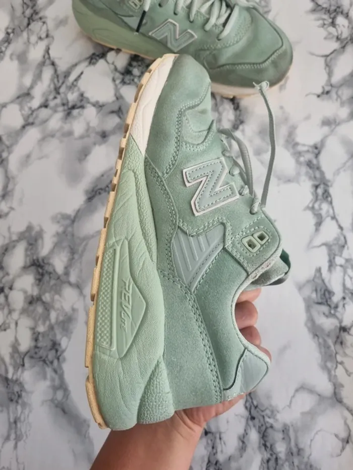 Basket New balance 580 suedine vert clair - photo numéro 19