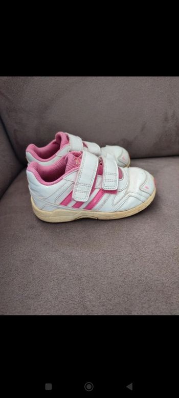 Basket adidas pointure 24 fille