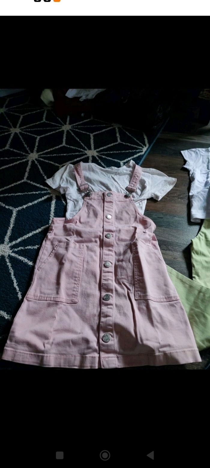 Lot vêtements fille 8 ans - photo numéro 2