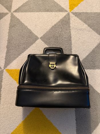 Sac à main en cuir vintage