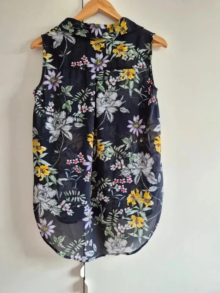 Chemisier d'été sans manche fleuries
🌸 H&M Taille XS 34 - photo numéro 6