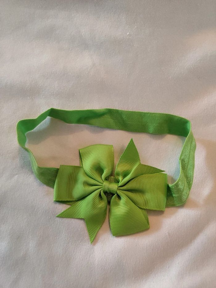 Bandeau avec nœud neuf de 3 a 14 ans