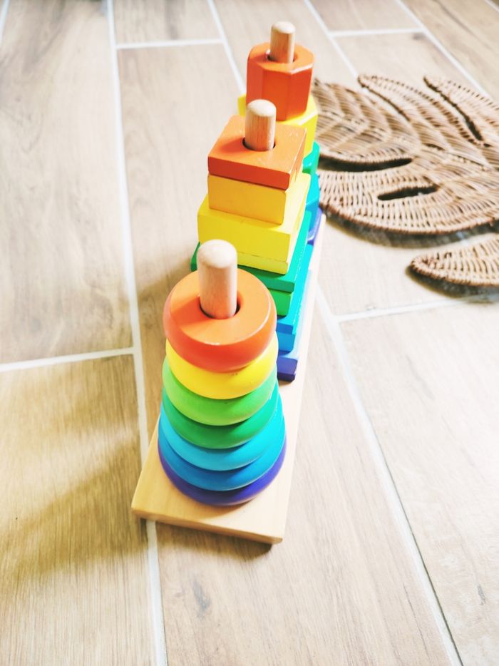 🌈 Formes géométriques multicolores  à trier et empiler en bois marque Melissa et Doug JB1663 - photo numéro 3