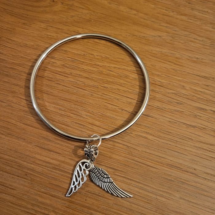 Bracelet jonc avec breloques homme ou femme - photo numéro 2