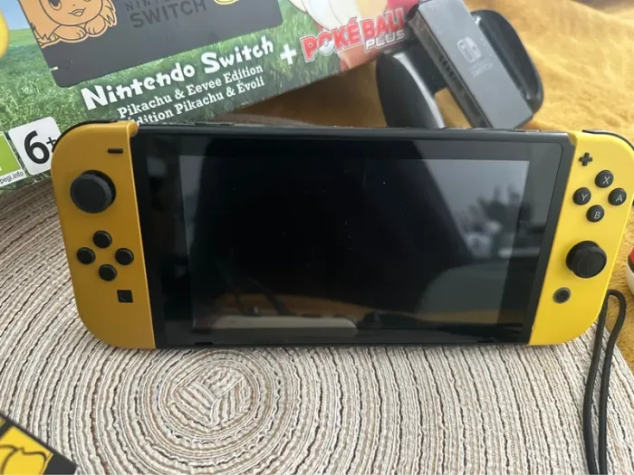 Nintendo Switch Édition Pikachu & Evoli Pokémon - photo numéro 6