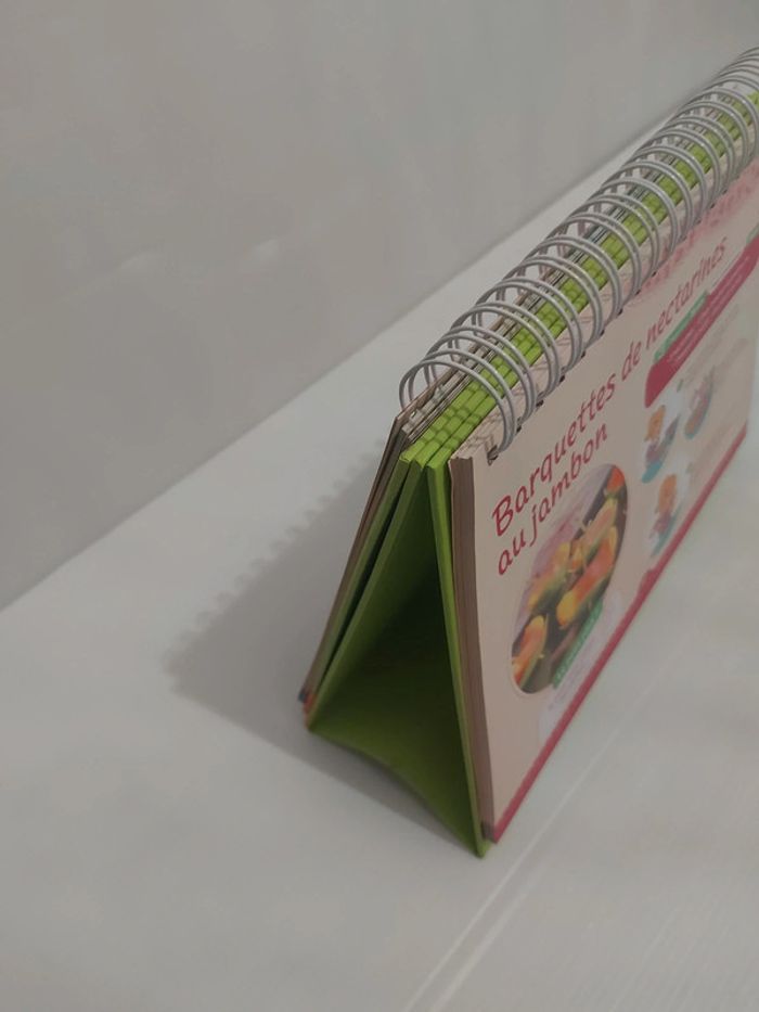 Livre chevalet "Les activités des p'tits génies" neuf - photo numéro 11