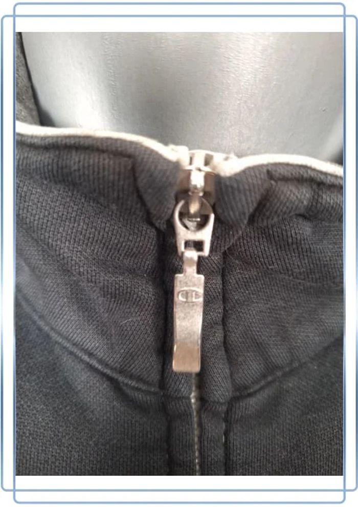 Veste légère /Track jacket Champion vintage noire et gris / homme - taille M / floqué (40) - photo numéro 5