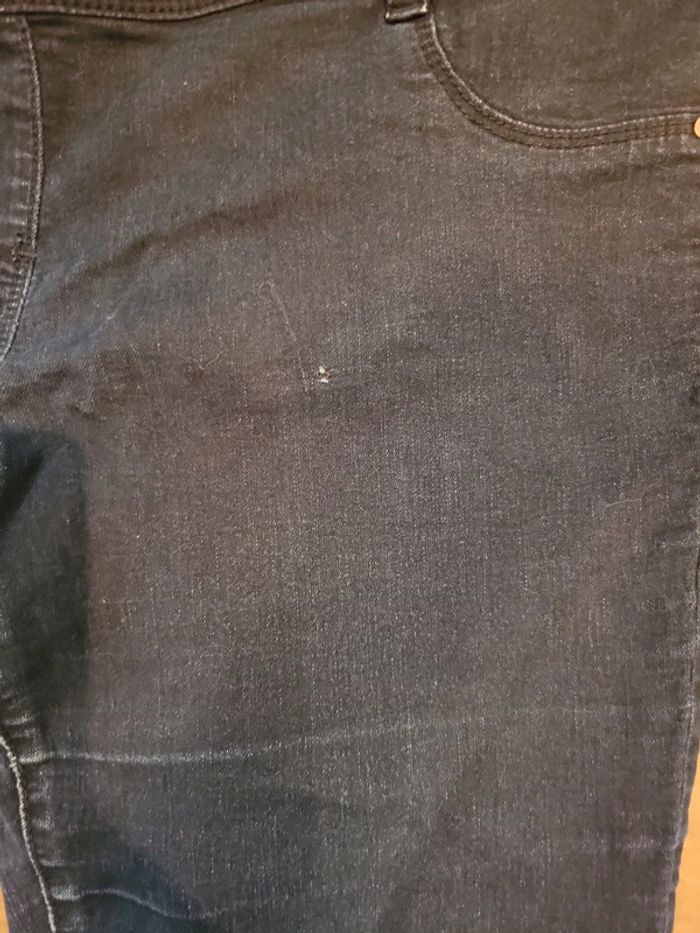 Pantalon jean grossesse - photo numéro 3