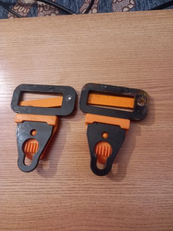 Cochets d'arrimage de nacelles bébé