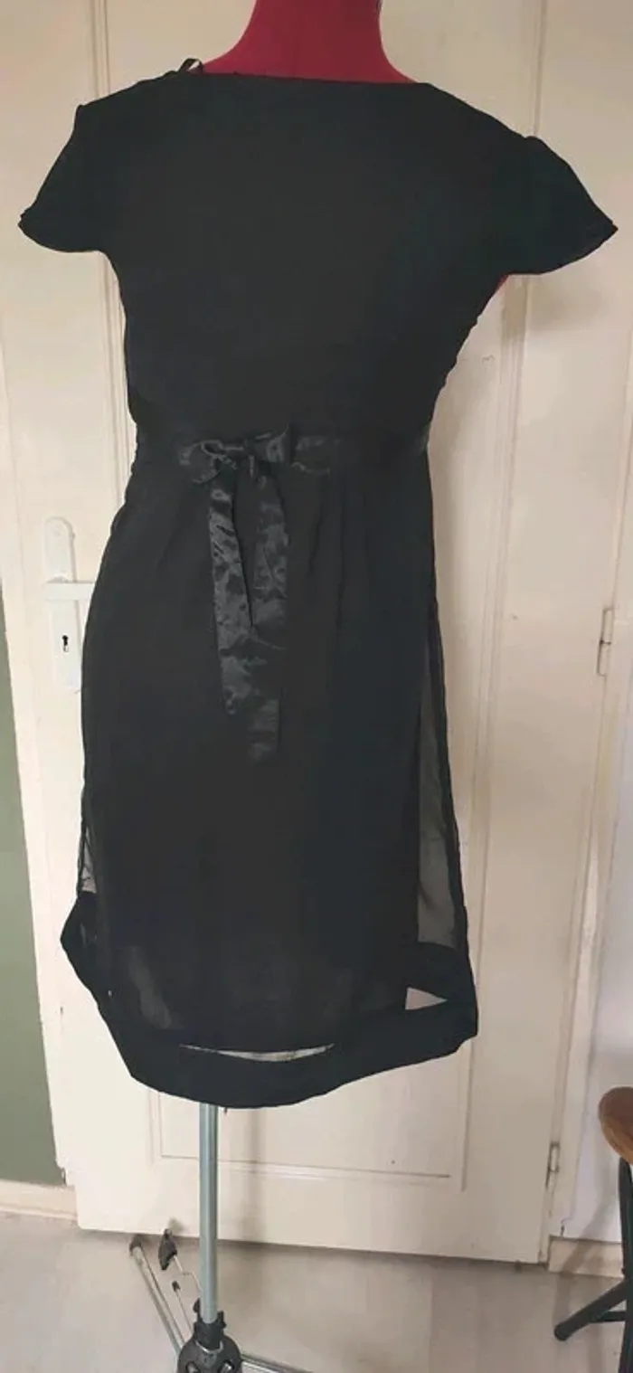 Petite robe noire - photo numéro 6