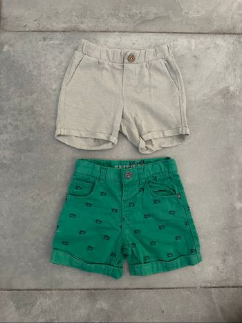 Lot de deux shorts taille 18 24 mois H&M