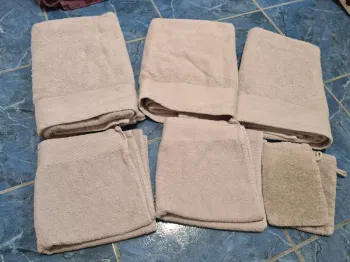 Lot 5 serviettes de bain