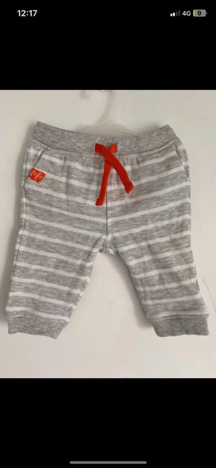 Lot de 2 pantalons bébé 3 mois - photo numéro 4