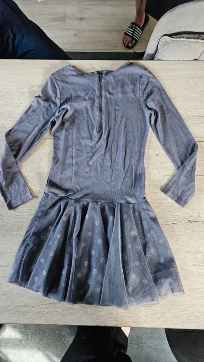 Robe grise à manches longues et tulle, Okaïdi, taille 14 ans, peu mise - photo numéro 8