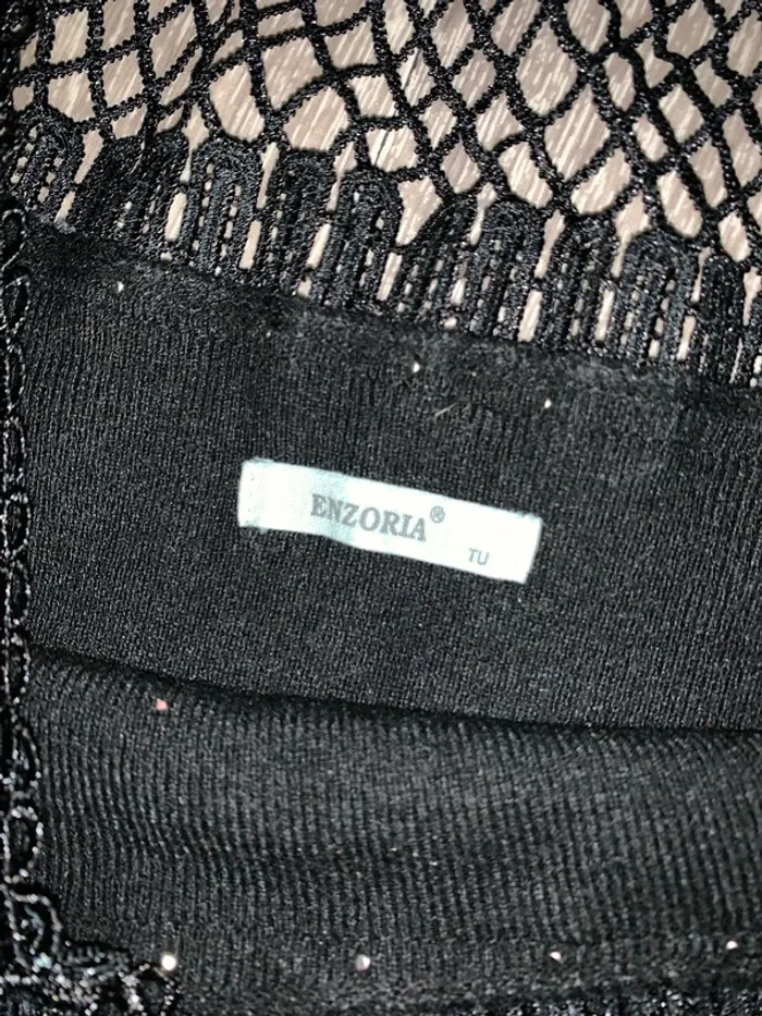 Robe noir à perle - photo numéro 4