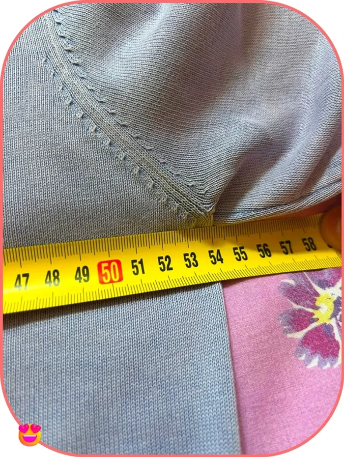 Titre de l'annonce : Pull fin Burton of London - Coton lilas - Col en V - Taille L - photo numéro 7