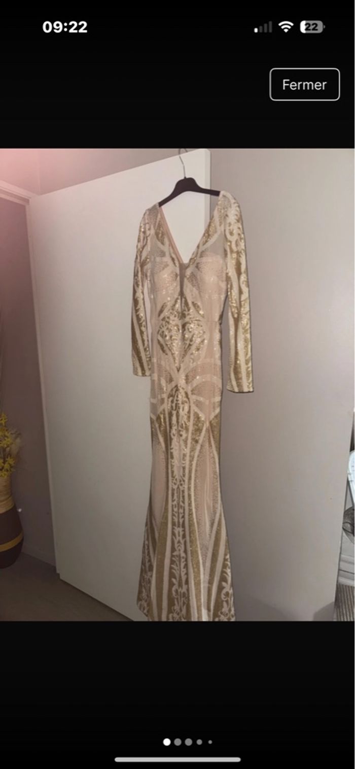 Magnifique robe de soirée doré et beige
