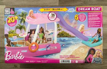 Barbie bateau.