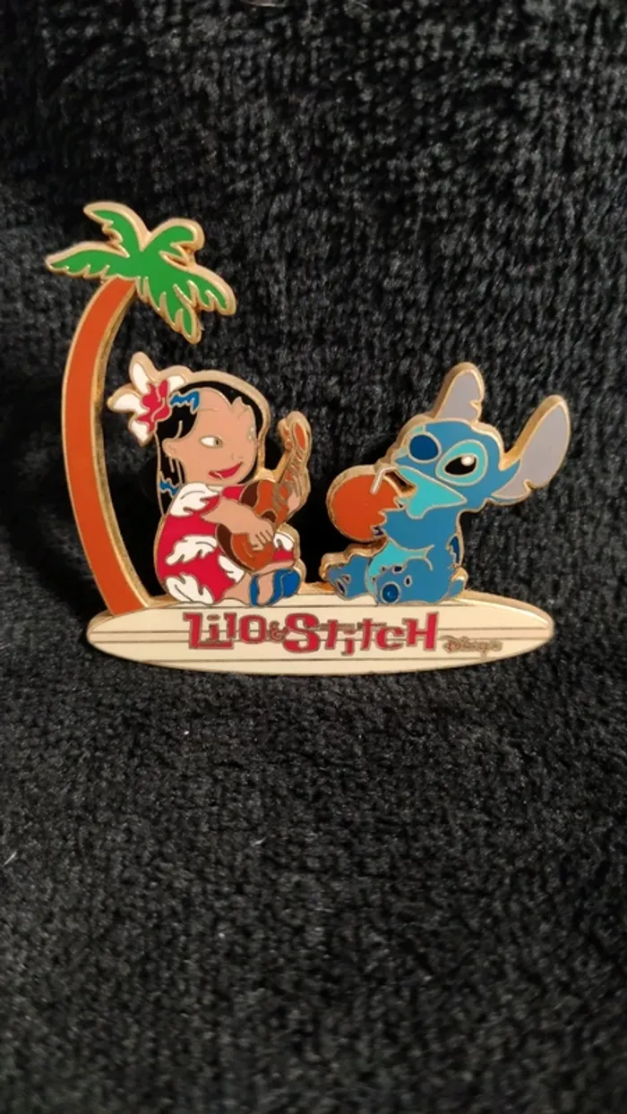 Pin's Disney Lilo et Stitch