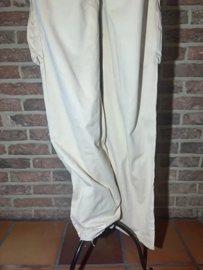 Jeans beige cargo Bershka Taille 32/XXS - photo numéro 17